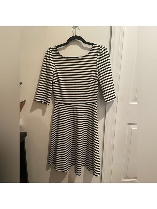 Pixley Dresses & Skirts - Pixely Dress EUC